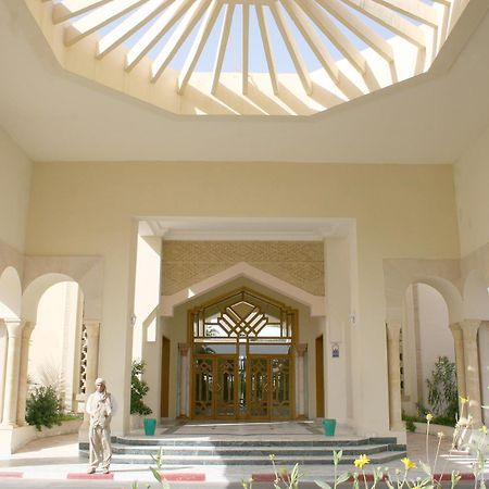 Hotel El Mouradi Douz Exterior foto
