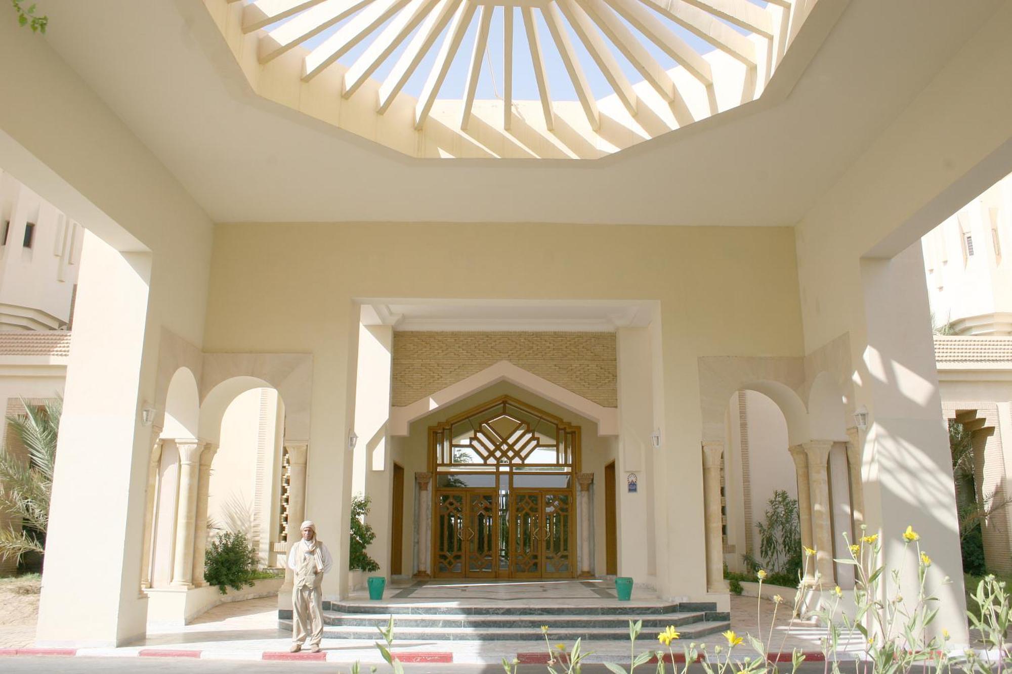 Hotel El Mouradi Douz Exterior foto