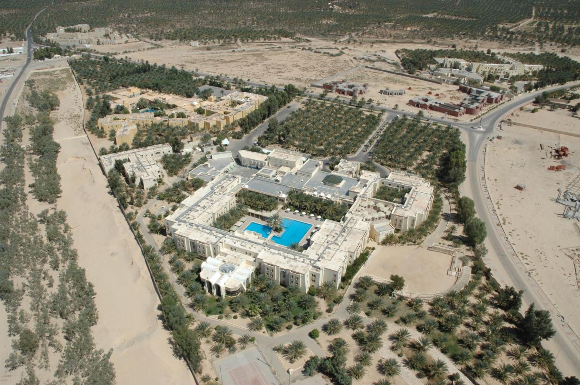 Hotel El Mouradi Douz Exterior foto